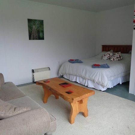 Rustic Woolshed Appartement Owen River Buitenkant foto