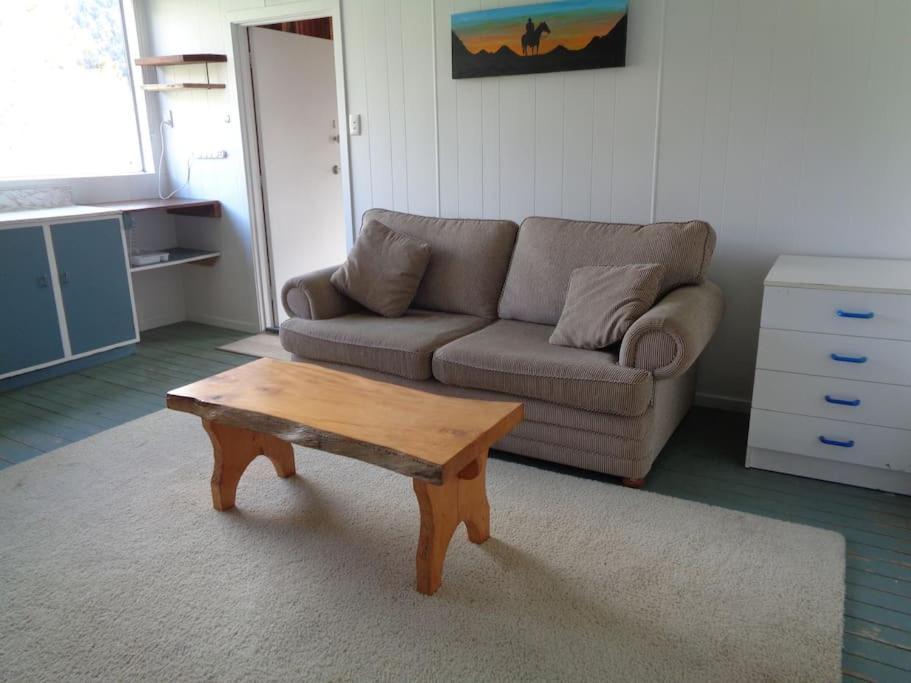 Rustic Woolshed Appartement Owen River Buitenkant foto